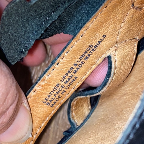 Born Crown Layla Leather Floral Heels - Picture 9 of 14